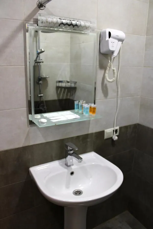 Tiflis Inn Hotel 2*, Тбилиси Грузия